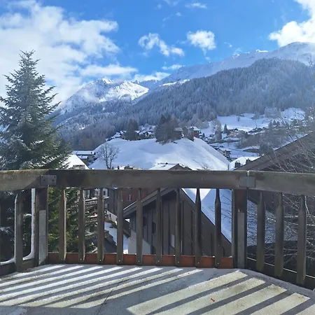Daire Charmante Im Dorfkern Klosters