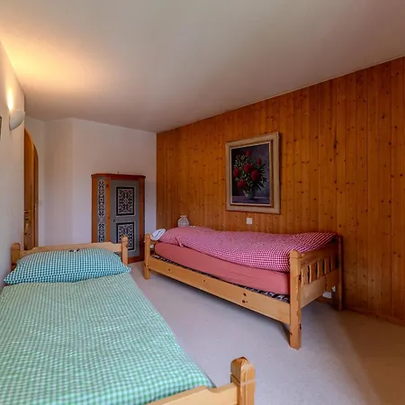 Charmante Im Dorfkern Daire Klosters